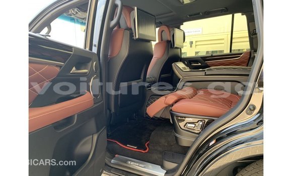 Acheter Import Voiture Lexus LX Noir à Import - Dubai, Estuaire Acheter Import Voiture Lexus LX Noir à Import - Dubai, Estuaire