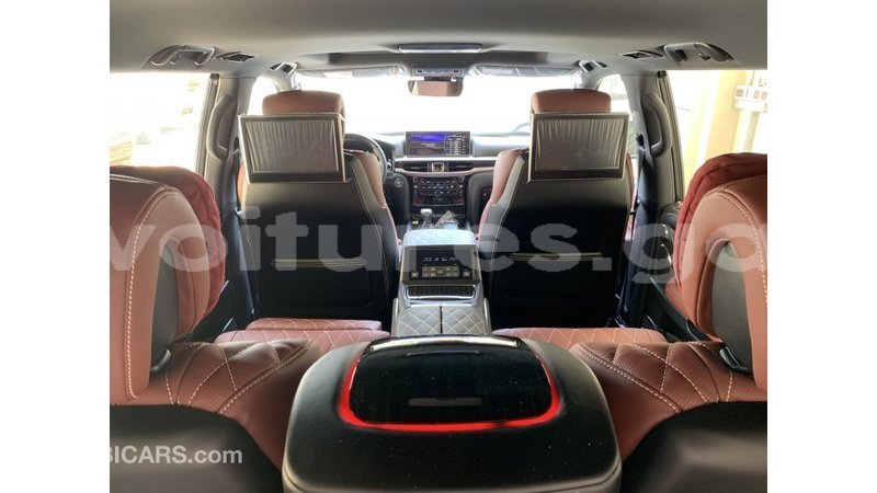 Big with watermark lexus lx estuaire import dubai 4618