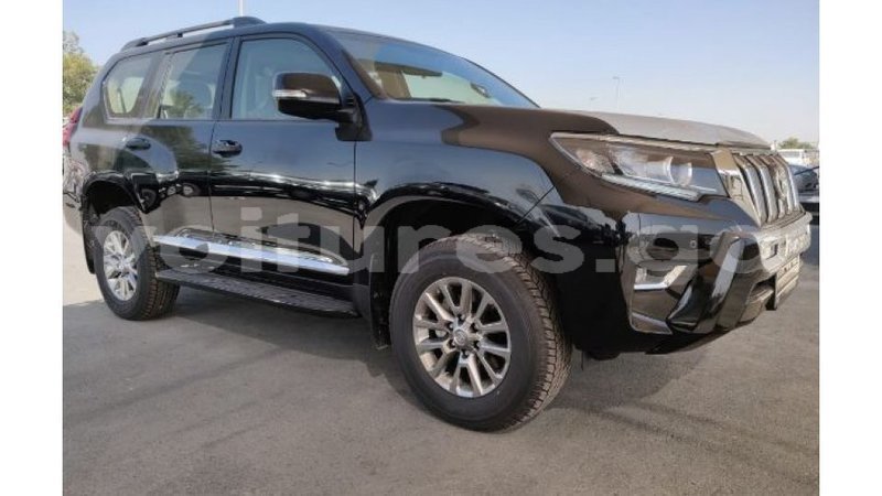 Big with watermark toyota prado estuaire import dubai 4620