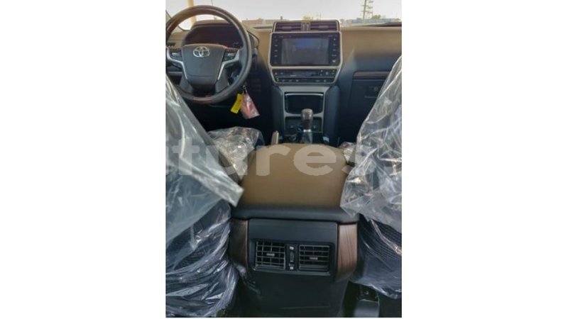 Big with watermark toyota prado estuaire import dubai 4620