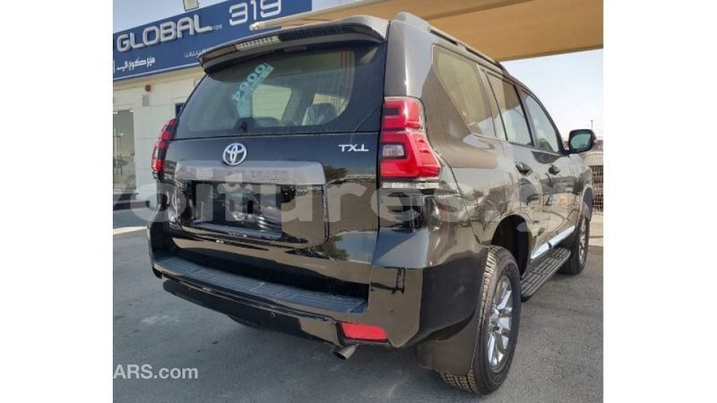 Big with watermark toyota prado estuaire import dubai 4620