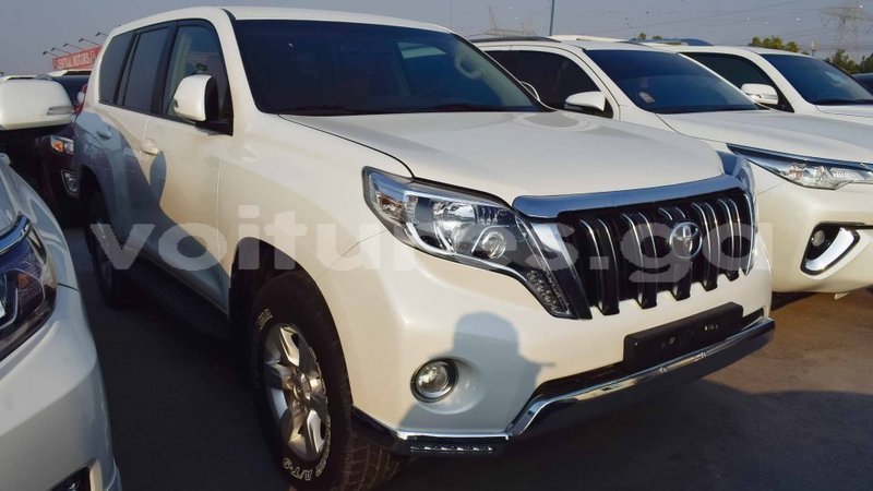 Big with watermark toyota prado estuaire import dubai 4634