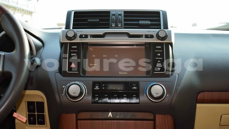 Big with watermark toyota prado estuaire import dubai 4634