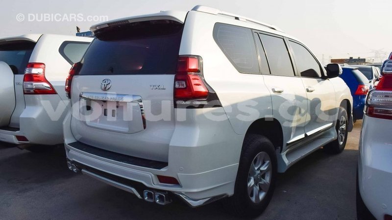 Big with watermark toyota prado estuaire import dubai 4635