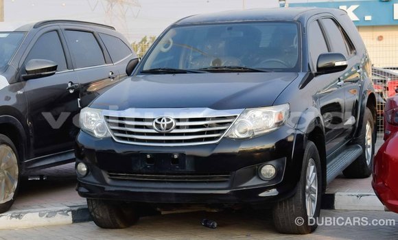 Acheter Import Voiture Toyota Fortuner Noir à Import - Dubai, Estuaire Acheter Import Voiture Toyota Fortuner Noir à Import - Dubai, Estuaire