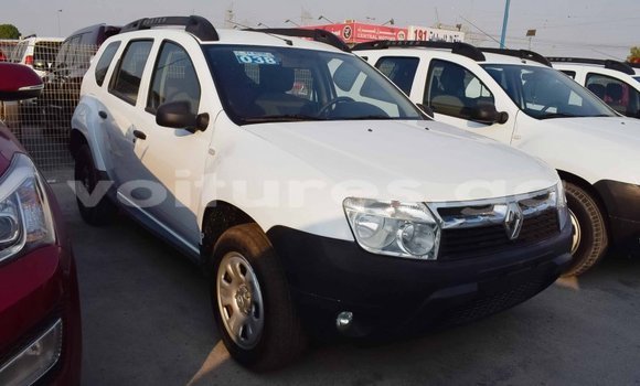 Acheter Import Voiture Renault Duster Blanc à Import - Dubai, Estuaire