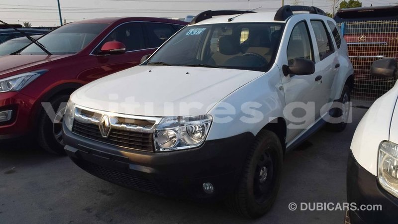 Big with watermark renault duster estuaire import dubai 4639