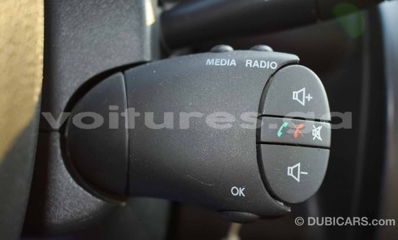 Acheter Import Voiture Renault Duster Blanc à Import - Dubai, Estuaire Acheter Import Voiture Renault Duster Blanc à Import - Dubai, Estuaire