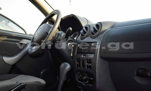 Acheter Import Voiture Renault Duster Blanc à Import - Dubai, Estuaire Acheter Import Voiture Renault Duster Blanc à Import - Dubai, Estuaire