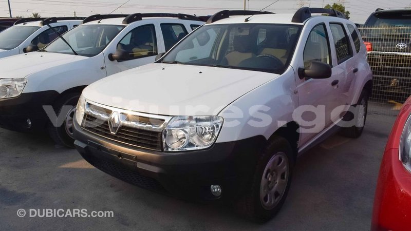 Big with watermark renault duster estuaire import dubai 4641