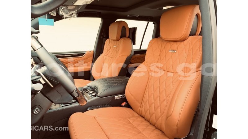 Big with watermark lexus lx estuaire import dubai 4642