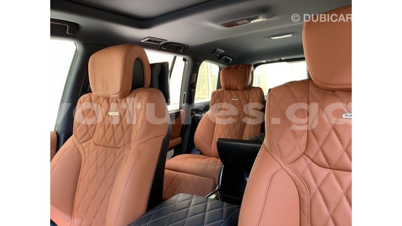 Big with watermark lexus lx estuaire import dubai 4642