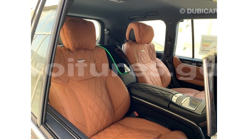 Big with watermark lexus lx estuaire import dubai 4642