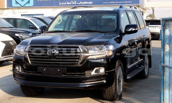 Acheter Import Voiture Toyota Land Cruiser Noir à Import - Dubai, Estuaire Acheter Import Voiture Toyota Land Cruiser Noir à Import - Dubai, Estuaire