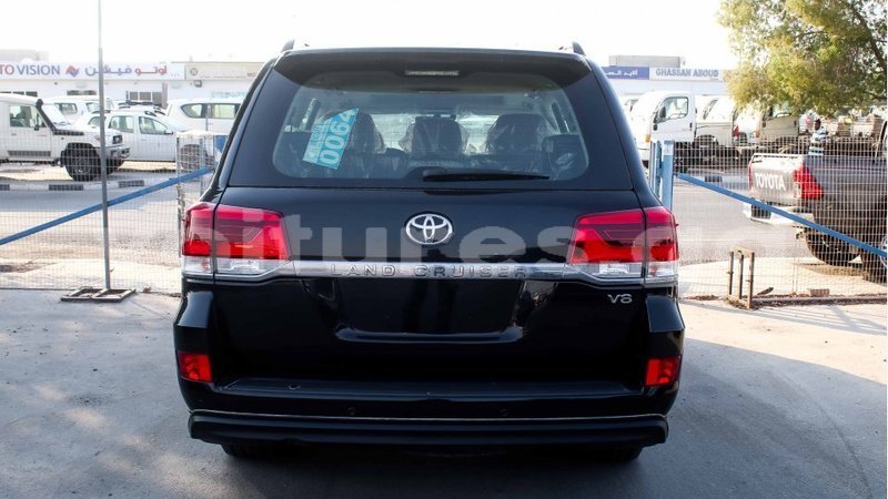 Big with watermark toyota land cruiser estuaire import dubai 4645