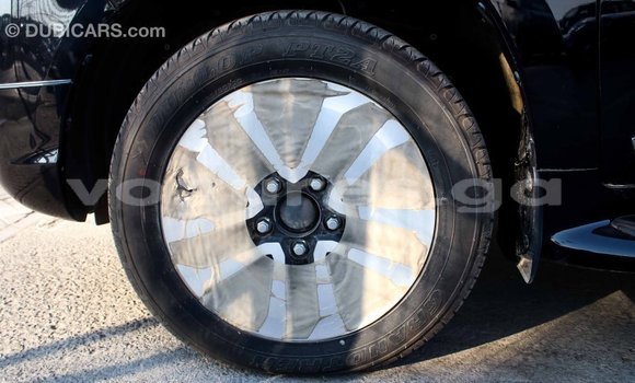 Acheter Import Voiture Toyota Land Cruiser Noir à Import - Dubai, Estuaire Acheter Import Voiture Toyota Land Cruiser Noir à Import - Dubai, Estuaire