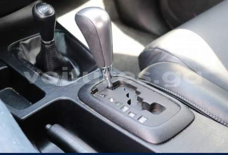 Big with watermark toyota hilux estuaire libreville 4649