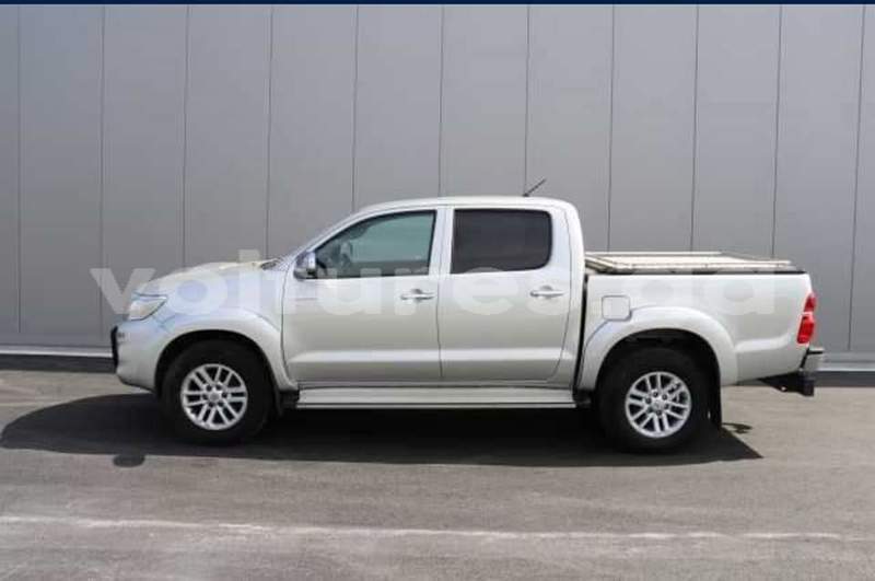 Big with watermark toyota hilux estuaire libreville 4649