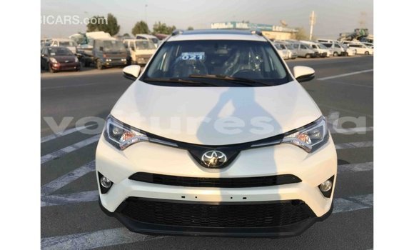 Sayi Imported Toyota HiAce White Babbar mota in Import - Dubai a estuary Sayi Imported Toyota HiAce White Babbar mota in Import - Dubai a estuary