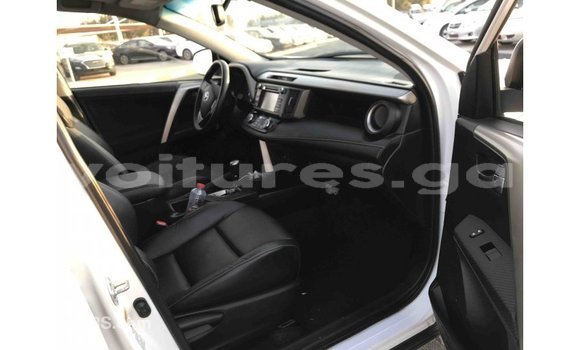 Sayi Imported Toyota HiAce White Babbar mota in Import - Dubai a estuary Sayi Imported Toyota HiAce White Babbar mota in Import - Dubai a estuary
