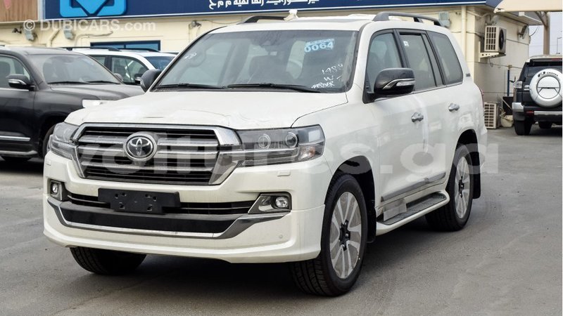 Big with watermark toyota land cruiser estuaire import dubai 4662