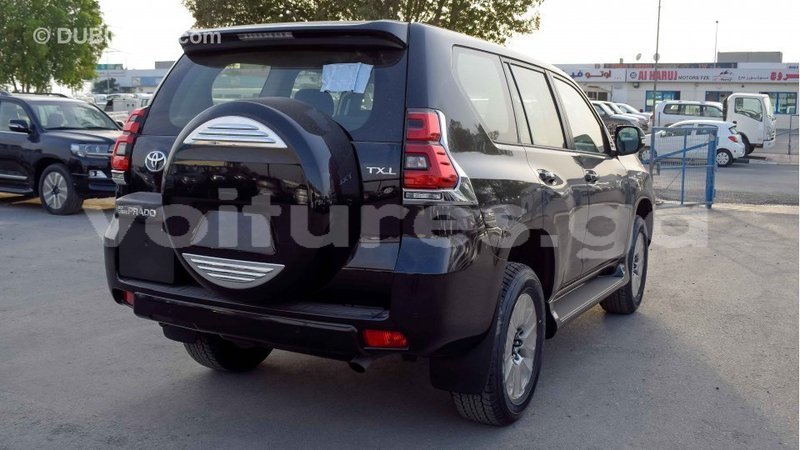 Big with watermark toyota prado estuaire import dubai 4664