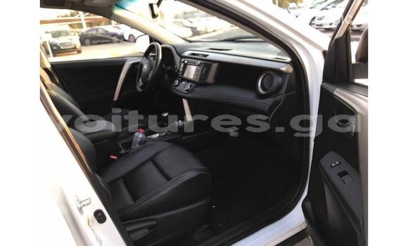 Acheter Import Utilitaire Toyota HiAce Blanc à Import - Dubai, Estuaire Acheter Import Utilitaire Toyota HiAce Blanc à Import - Dubai, Estuaire