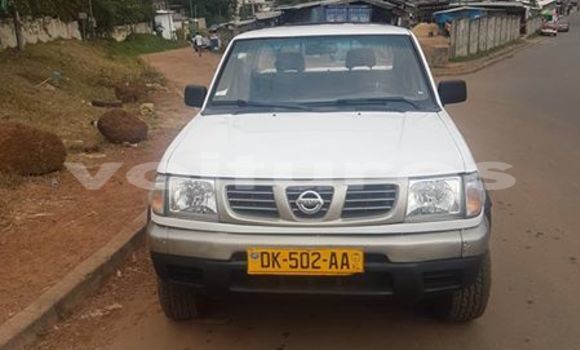 Acheter Occasion Voiture Nissan Hardbody Blanc à Libreville, Estuaire