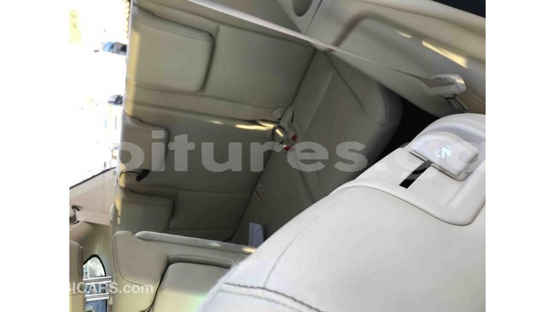 Big with watermark toyota highlander estuaire import dubai 4666