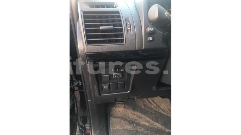 Big with watermark toyota prado estuaire import dubai 4671