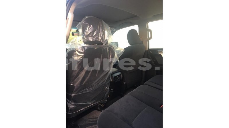 Big with watermark toyota prado estuaire import dubai 4671