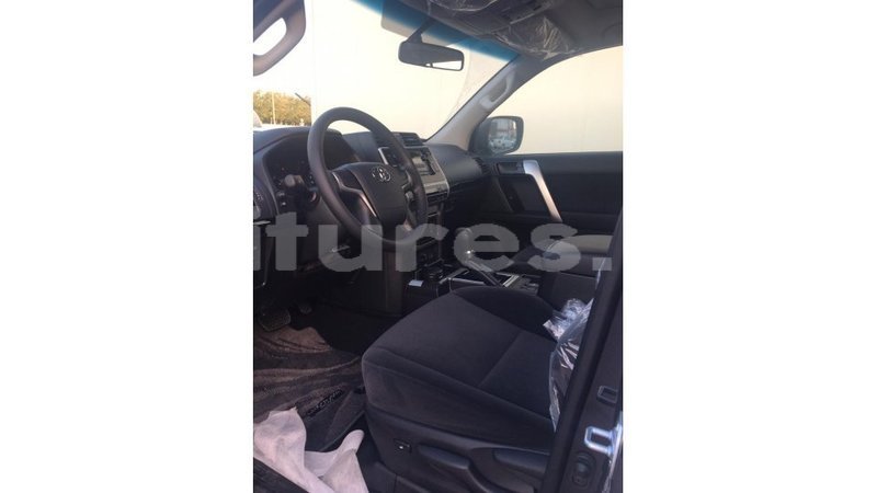 Big with watermark toyota prado estuaire import dubai 4671