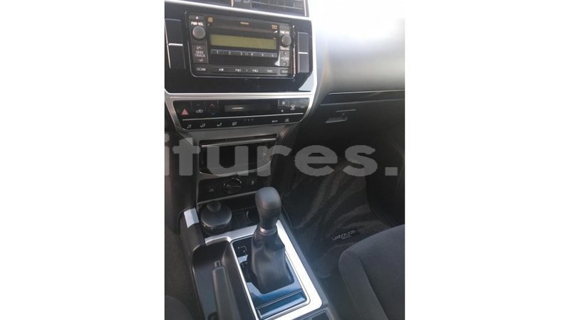 Big with watermark toyota prado estuaire import dubai 4671