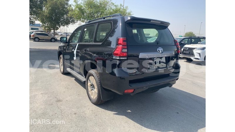 Big with watermark toyota prado estuaire import dubai 4676