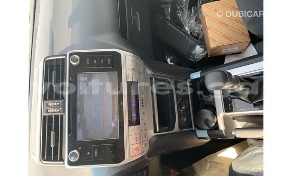 Acheter Import Voiture Toyota Prado Noir à Import - Dubai, Estuaire Acheter Import Voiture Toyota Prado Noir à Import - Dubai, Estuaire