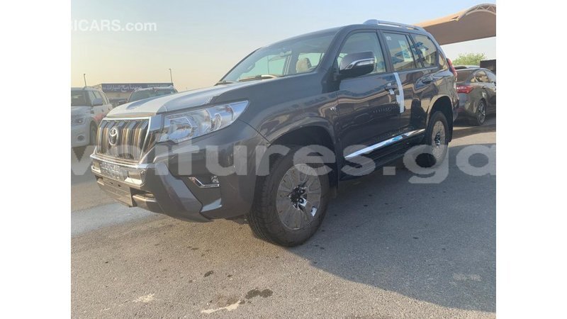 Big with watermark toyota prado estuaire import dubai 4677