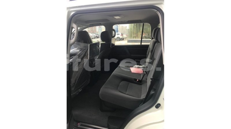 Big with watermark toyota land cruiser estuaire import dubai 4683