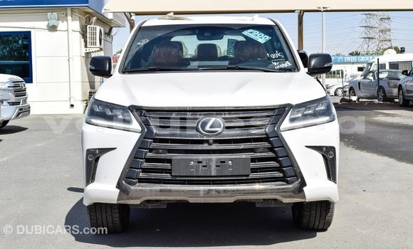 Acheter Import Voiture Lexus LX Blanc à Import - Dubai, Estuaire Acheter Import Voiture Lexus LX Blanc à Import - Dubai, Estuaire