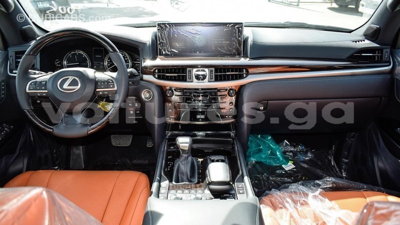 Big with watermark lexus lx estuaire import dubai 4689