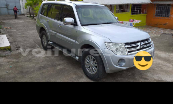 Buy Used Mitsubishi Pajero Silver Car in Libreville in Estuary Buy Used Mitsubishi Pajero Silver Car in Libreville in Estuary
