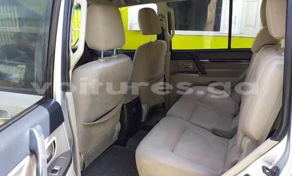 Buy Used Mitsubishi Pajero Silver Car in Libreville in Estuary Buy Used Mitsubishi Pajero Silver Car in Libreville in Estuary