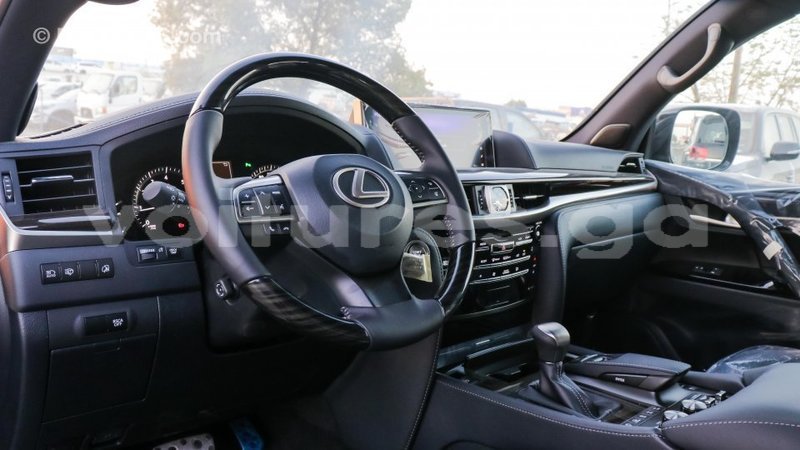 Big with watermark lexus lx estuaire import dubai 4698