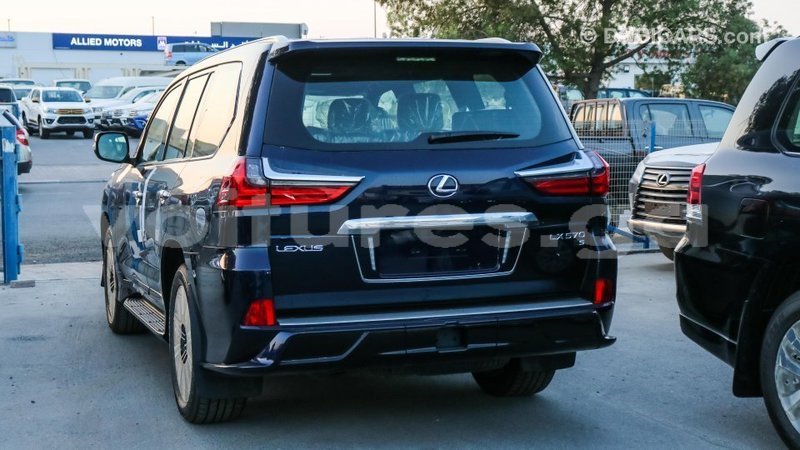 Big with watermark lexus lx estuaire import dubai 4698