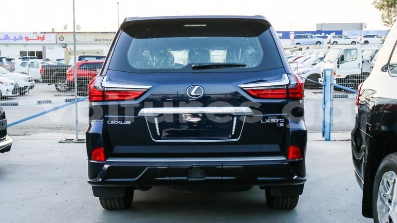 Big with watermark lexus lx estuaire import dubai 4698