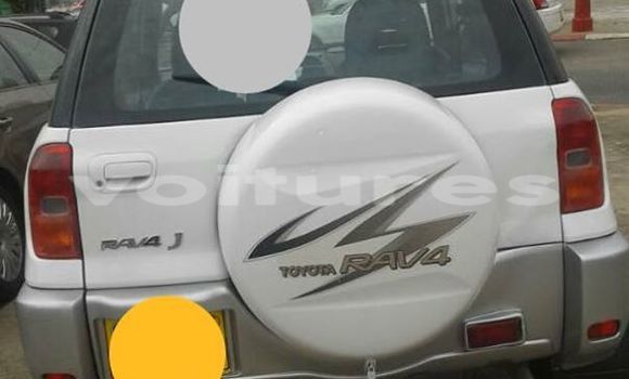 Acheter Occasion Voiture Toyota RAV4 Blanc à Libreville, Estuaire Acheter Occasion Voiture Toyota RAV4 Blanc à Libreville, Estuaire