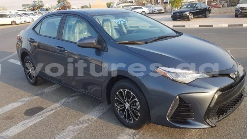 Big with watermark toyota corolla estuaire import dubai 4708