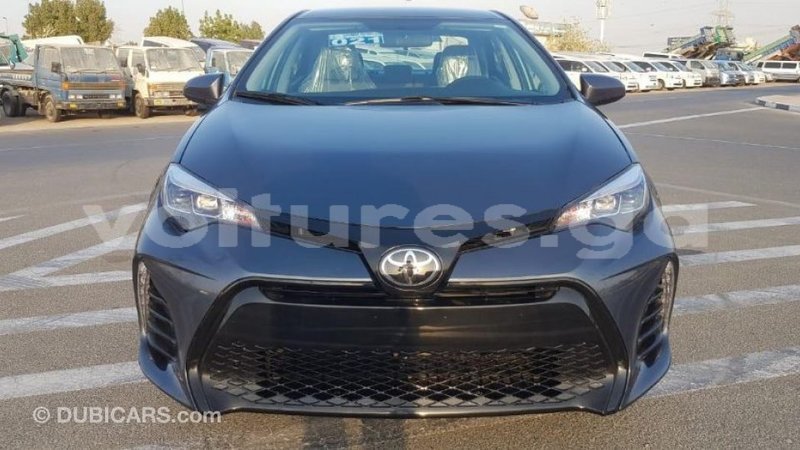 Big with watermark toyota corolla estuaire import dubai 4708