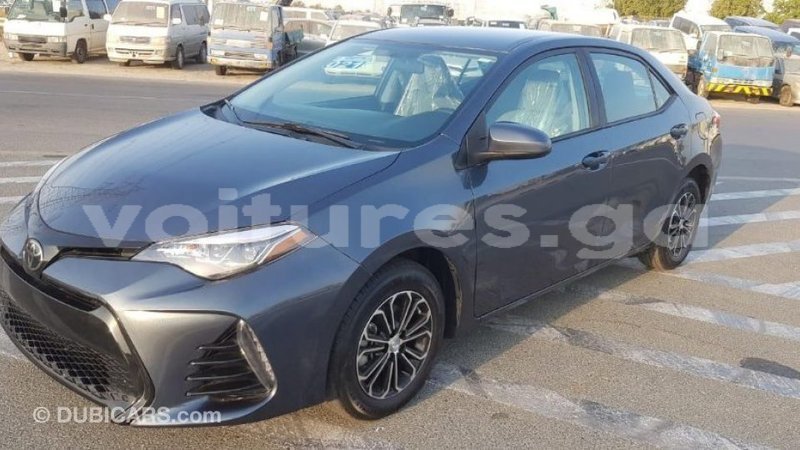 Big with watermark toyota corolla estuaire import dubai 4708