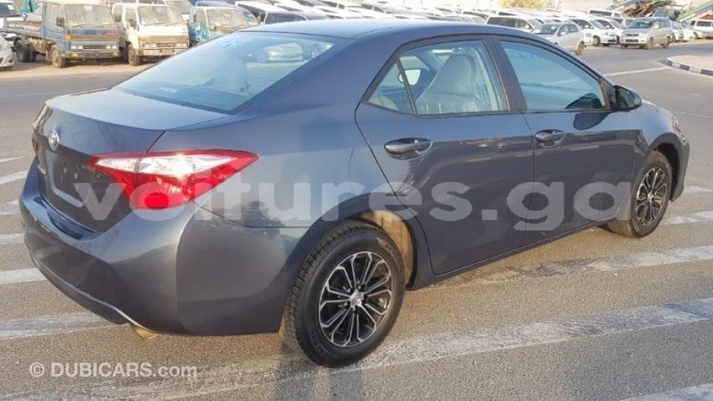 Big with watermark toyota corolla estuaire import dubai 4708