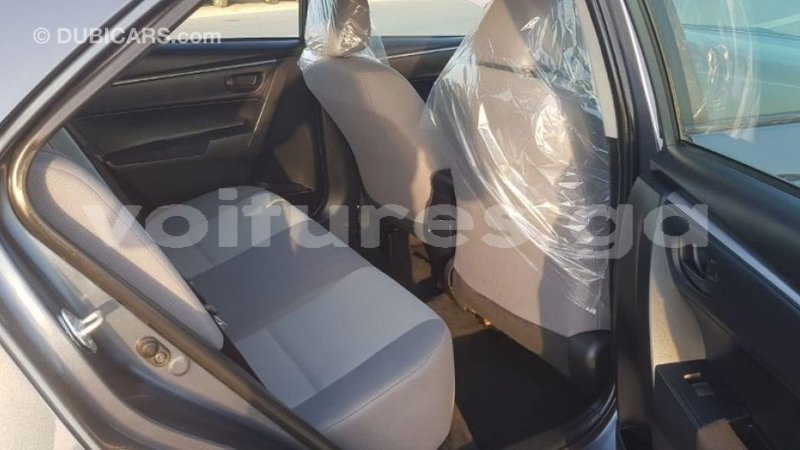 Big with watermark toyota corolla estuaire import dubai 4708